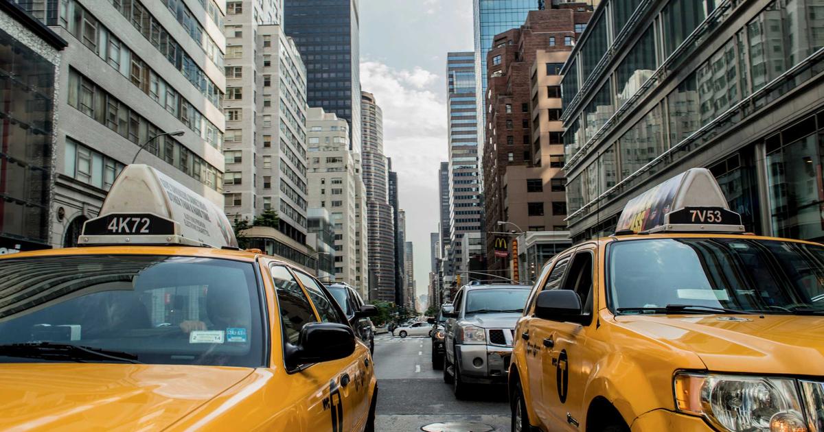 免费指纹浏览器怎么选？2026 实测对比：RoxyBrowser Ads 紫鸟 战斧，一看就懂